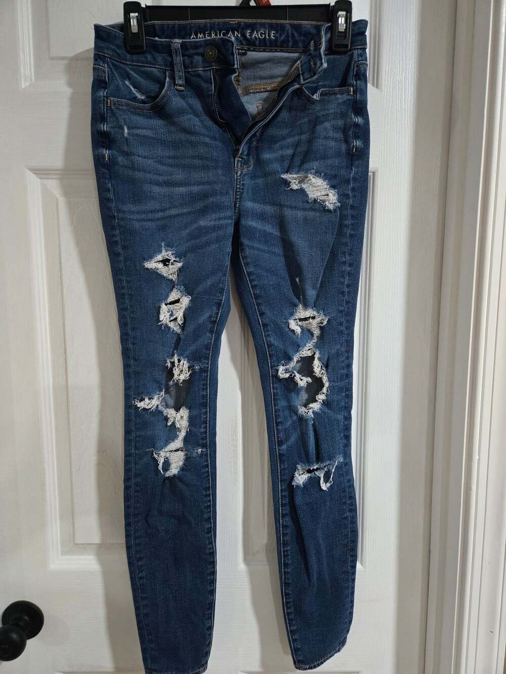 American Eagle Distressed Jeans Size 4 Blue Denim Ripped